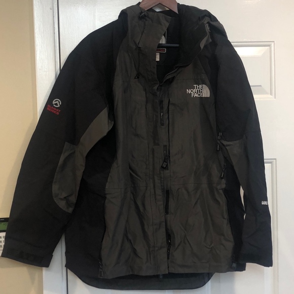 The North Face Jackets & Blazers - Two-tone gray and black North Face Coat